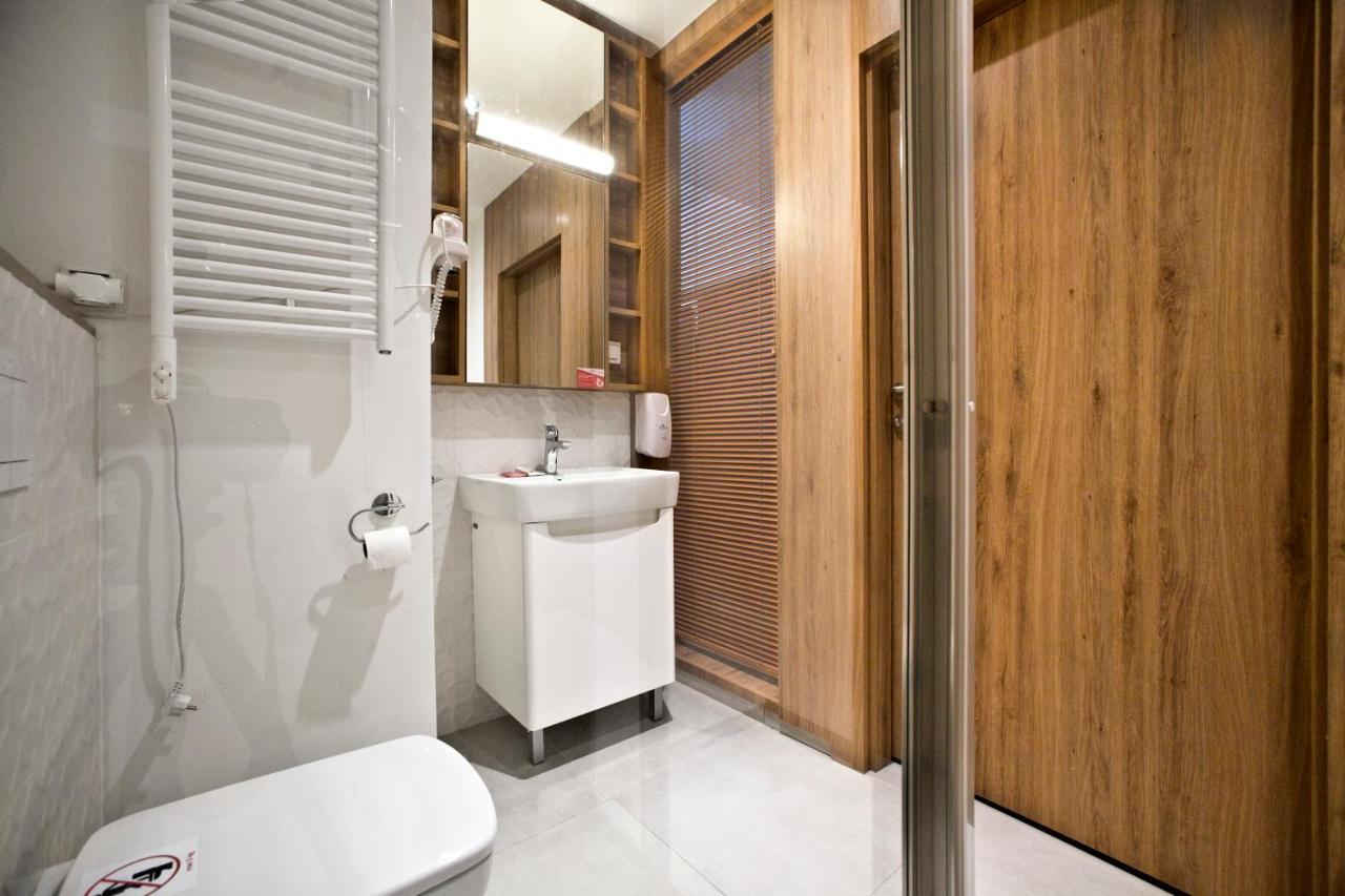 Wolska Serviced Apartments Varsovia Exterior foto