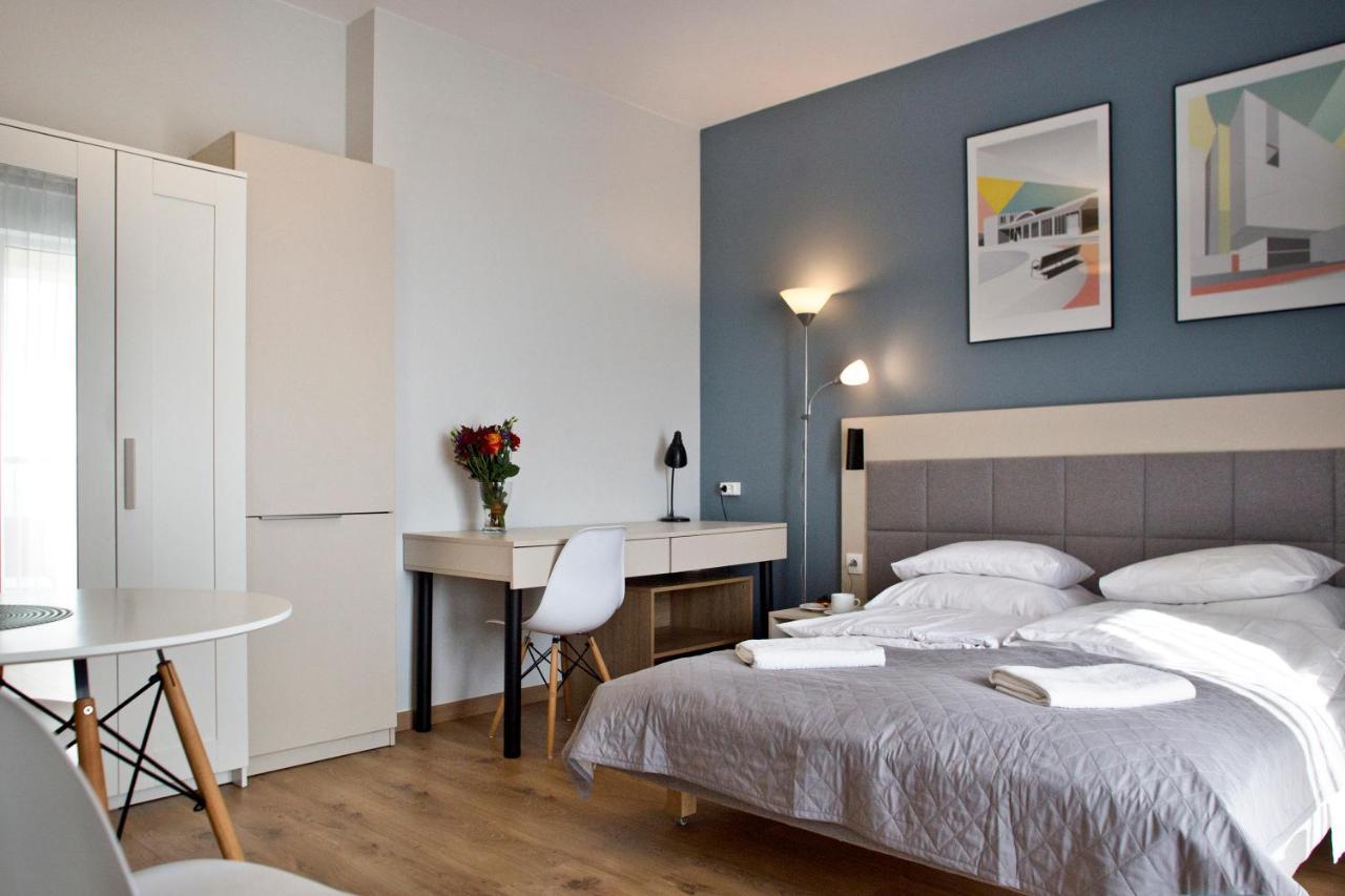 Wolska Serviced Apartments Varsovia Exterior foto
