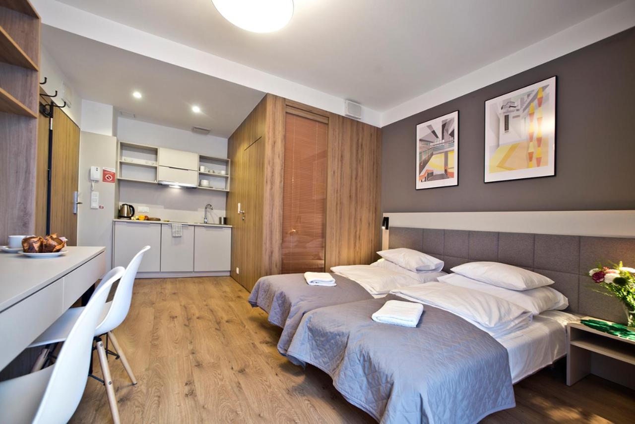 Wolska Serviced Apartments Varsovia Exterior foto
